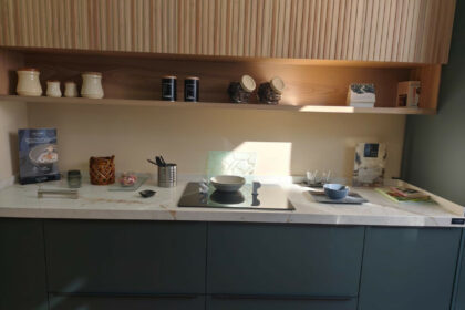 d20f3e16ef4fdc56e73fd6476a7747de - 12