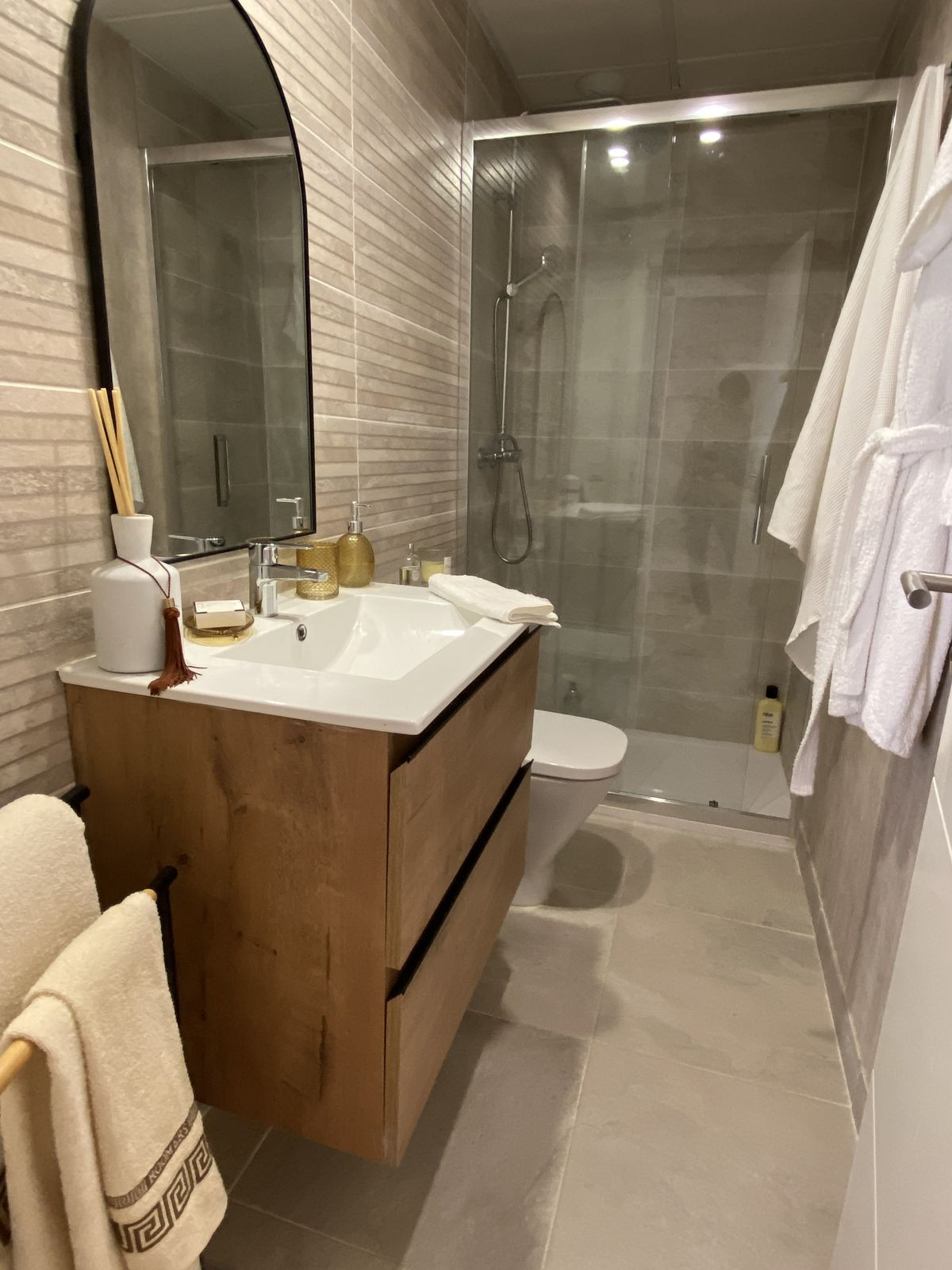 d2209e564b989806a61dab31968cfb69 - 17