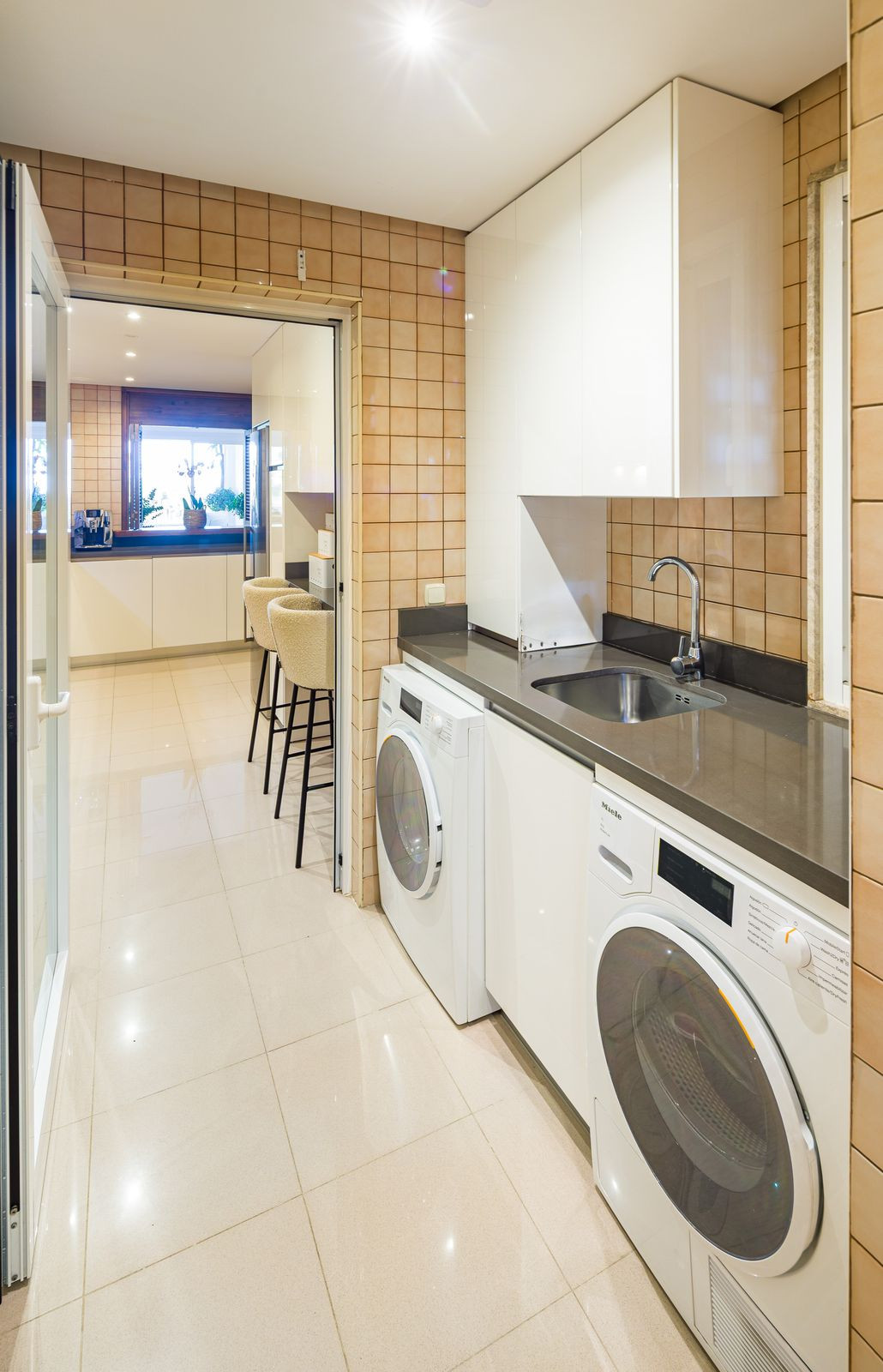 d2a62a2acfa333be9118e7849f210bce - 14