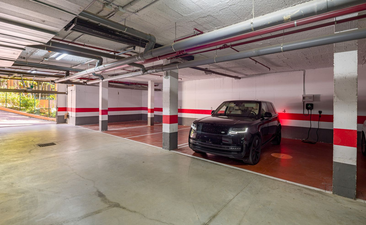 d2a62a2acfa333be9118e7849f210bce - 16