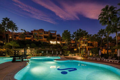 d2a62a2acfa333be9118e7849f210bce - 23