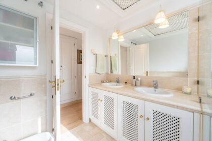 d30482e77202f8a96da6ab25b342265f - 19