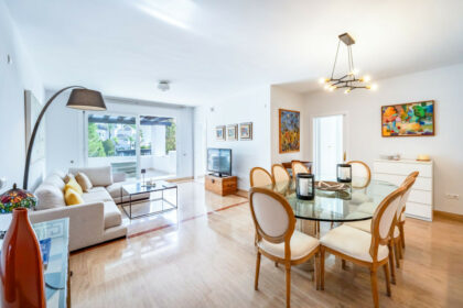 d30482e77202f8a96da6ab25b342265f - 2