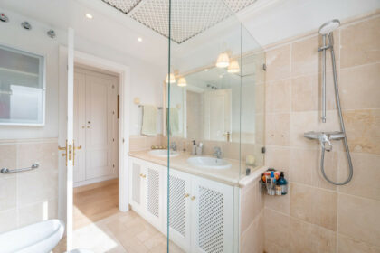 d30482e77202f8a96da6ab25b342265f - 20