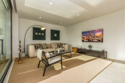 d3914d77811b615dd7e97a45fbfa8442 - 12