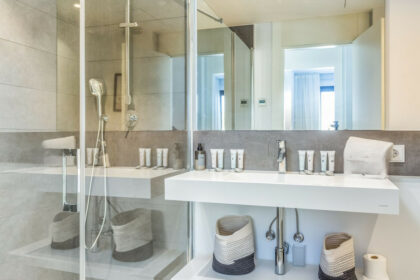 d3914d77811b615dd7e97a45fbfa8442 - 15