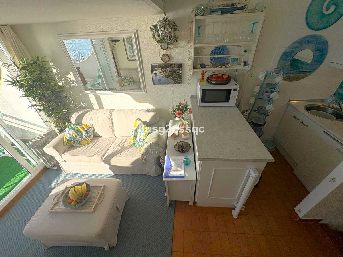 d3977c06d8daa46f25cf10543b02cde0 - 20