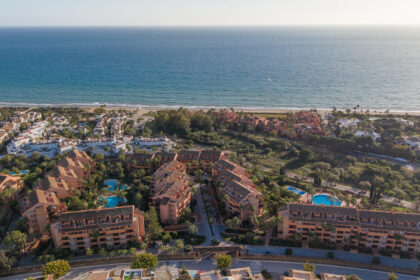 d4a1f18e55bc39159ba9506783226cdf - 1