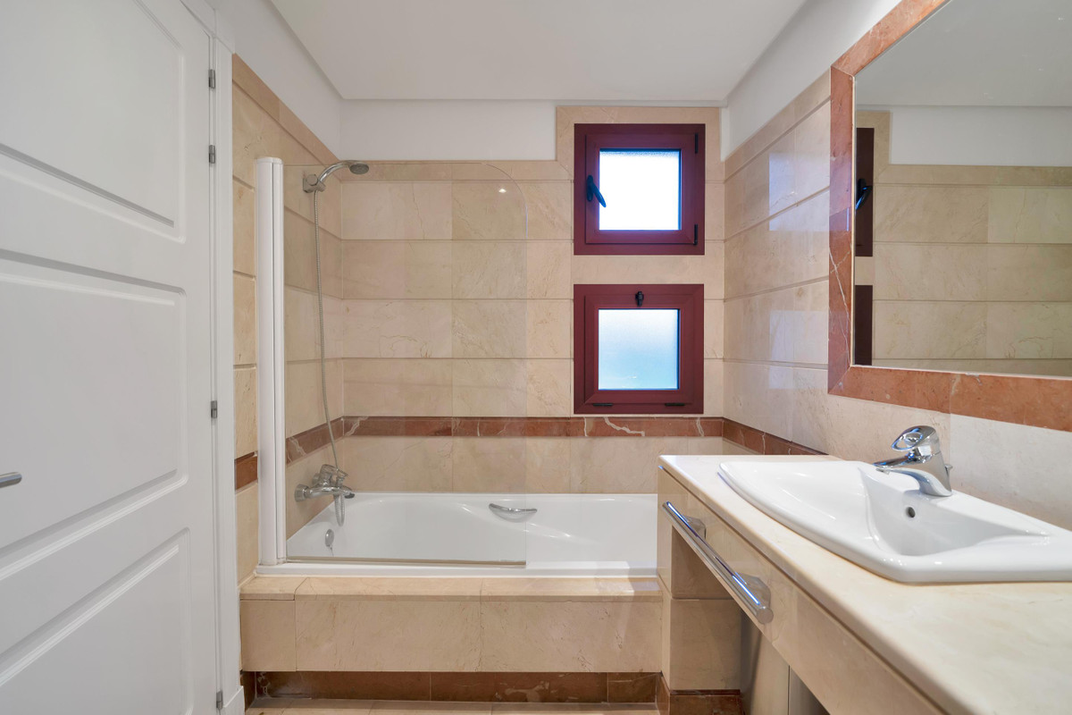 d4a1f18e55bc39159ba9506783226cdf - 10