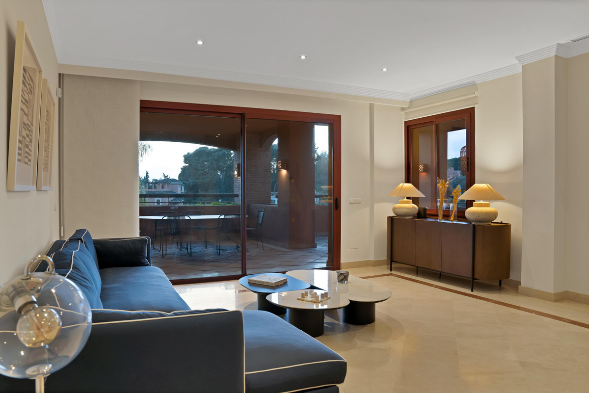 d4a1f18e55bc39159ba9506783226cdf - 15