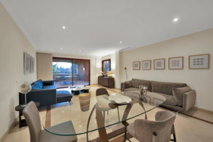 d4a1f18e55bc39159ba9506783226cdf - 17