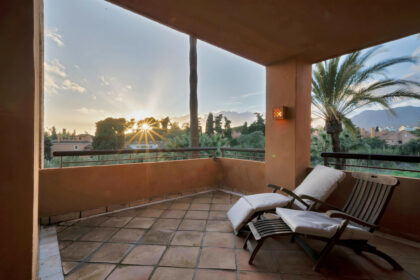 d4a1f18e55bc39159ba9506783226cdf - 32