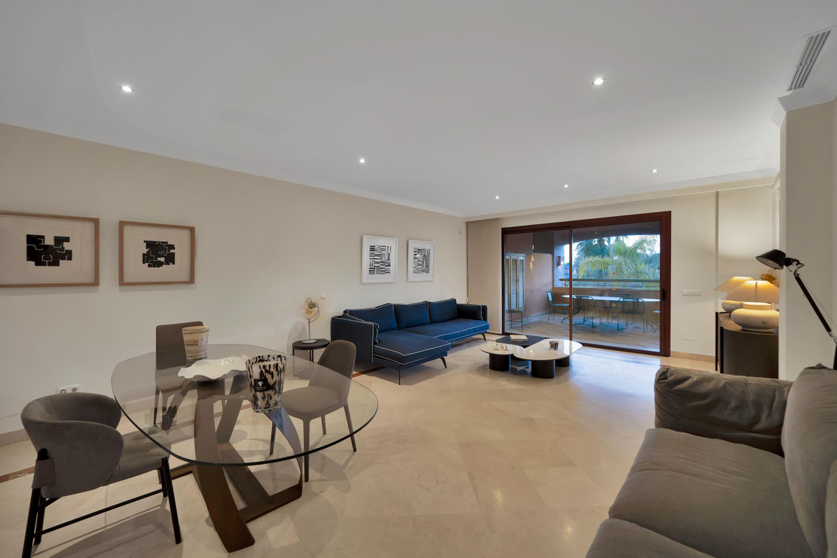 d4a1f18e55bc39159ba9506783226cdf - 4