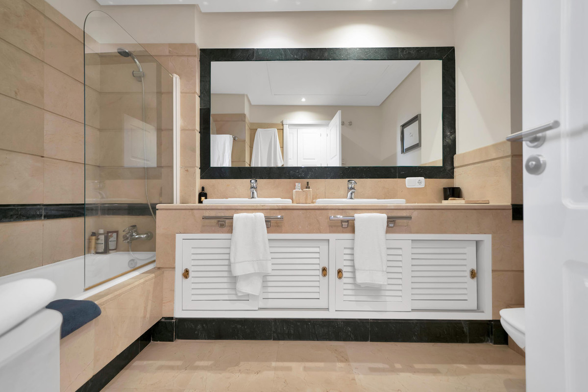 d4a1f18e55bc39159ba9506783226cdf - 6