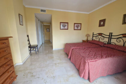 d4b1b14d5ed19b7f76c03090a42259be - 16