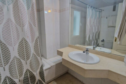 d4b1b14d5ed19b7f76c03090a42259be - 22