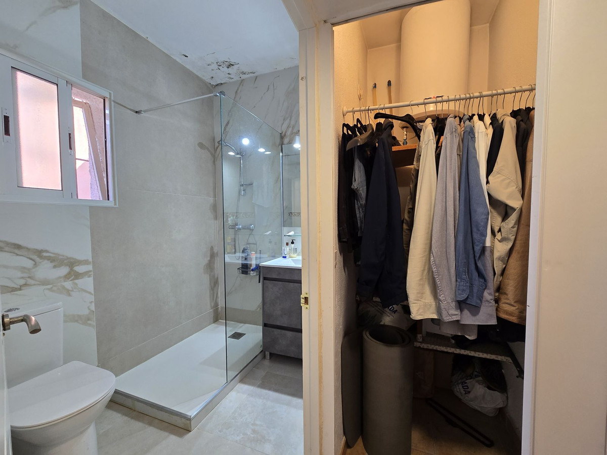 d4f464395fff32fd779d41fc573c0a5e - 16