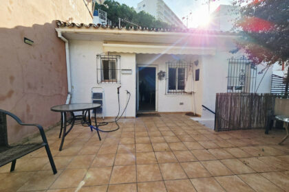 d4f464395fff32fd779d41fc573c0a5e - 4