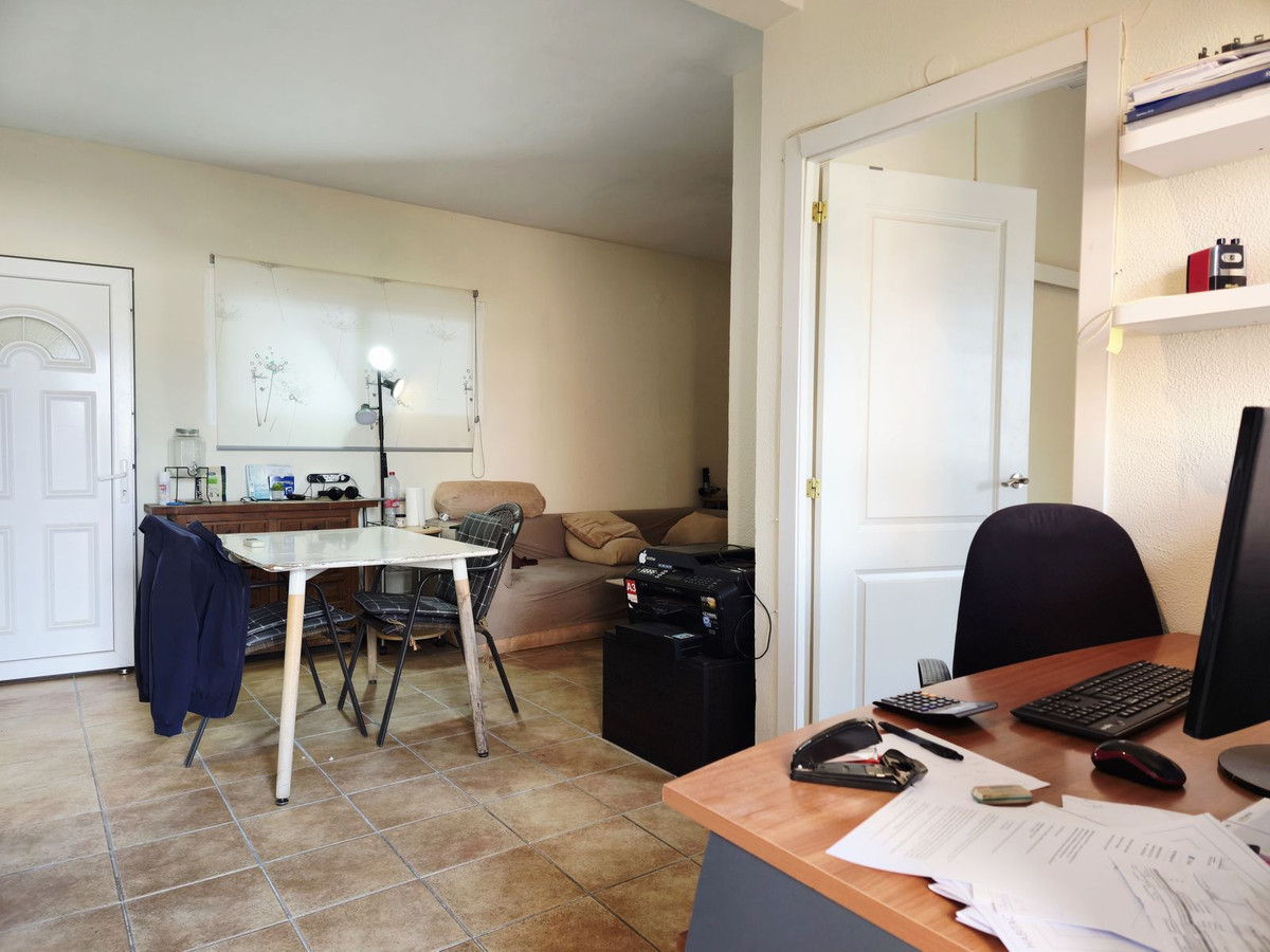 d4f464395fff32fd779d41fc573c0a5e - 8