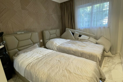 d555996e0c17a7c921de1ffb8f2827b5 - 10