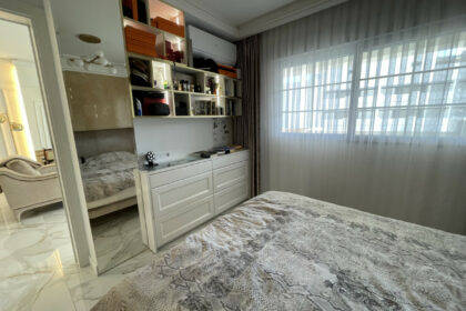 d555996e0c17a7c921de1ffb8f2827b5 - 12