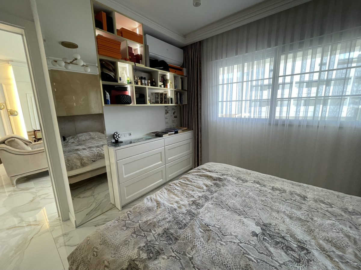 d555996e0c17a7c921de1ffb8f2827b5 - 12