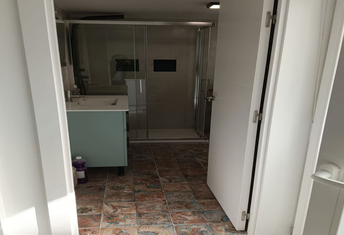 d56b0014777cfe909081937fcaaf3ac4 - 12