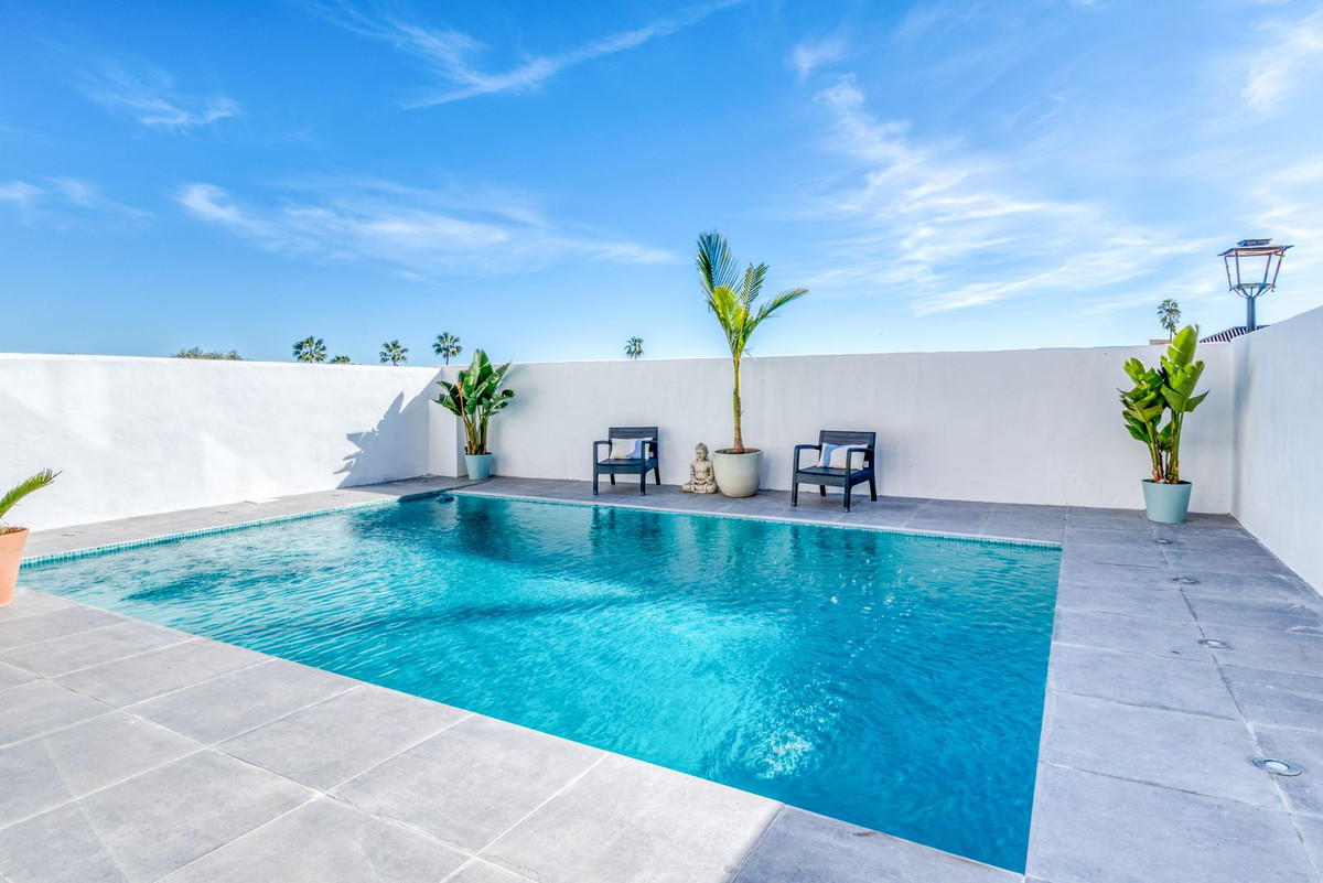 d6219d37c6c98e87f63e1bf8e9b8155c - 32