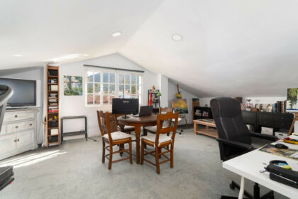 d8154bbf4a5d7bbc26be3081472459a6 - 23