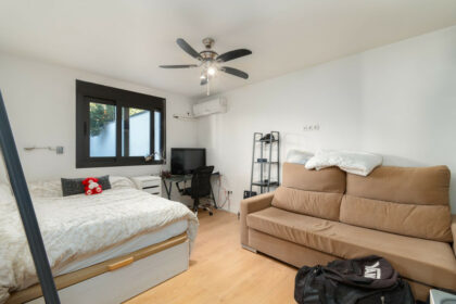 d8154bbf4a5d7bbc26be3081472459a6 - 32