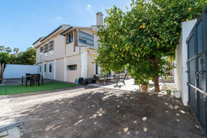 d8154bbf4a5d7bbc26be3081472459a6 - 42