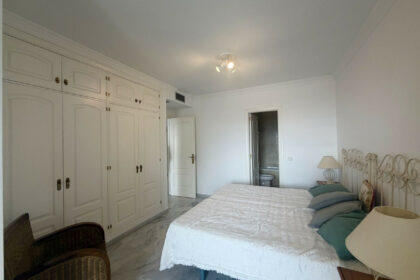 d8ad635be688d5e0ce7fab33821fbea1 - 13