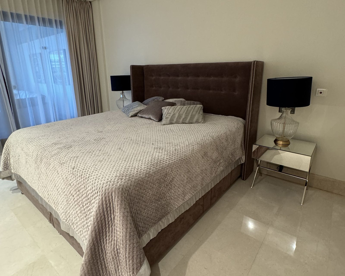 d8bdb0c4cd5026325e5f087cf4793d7f - 4