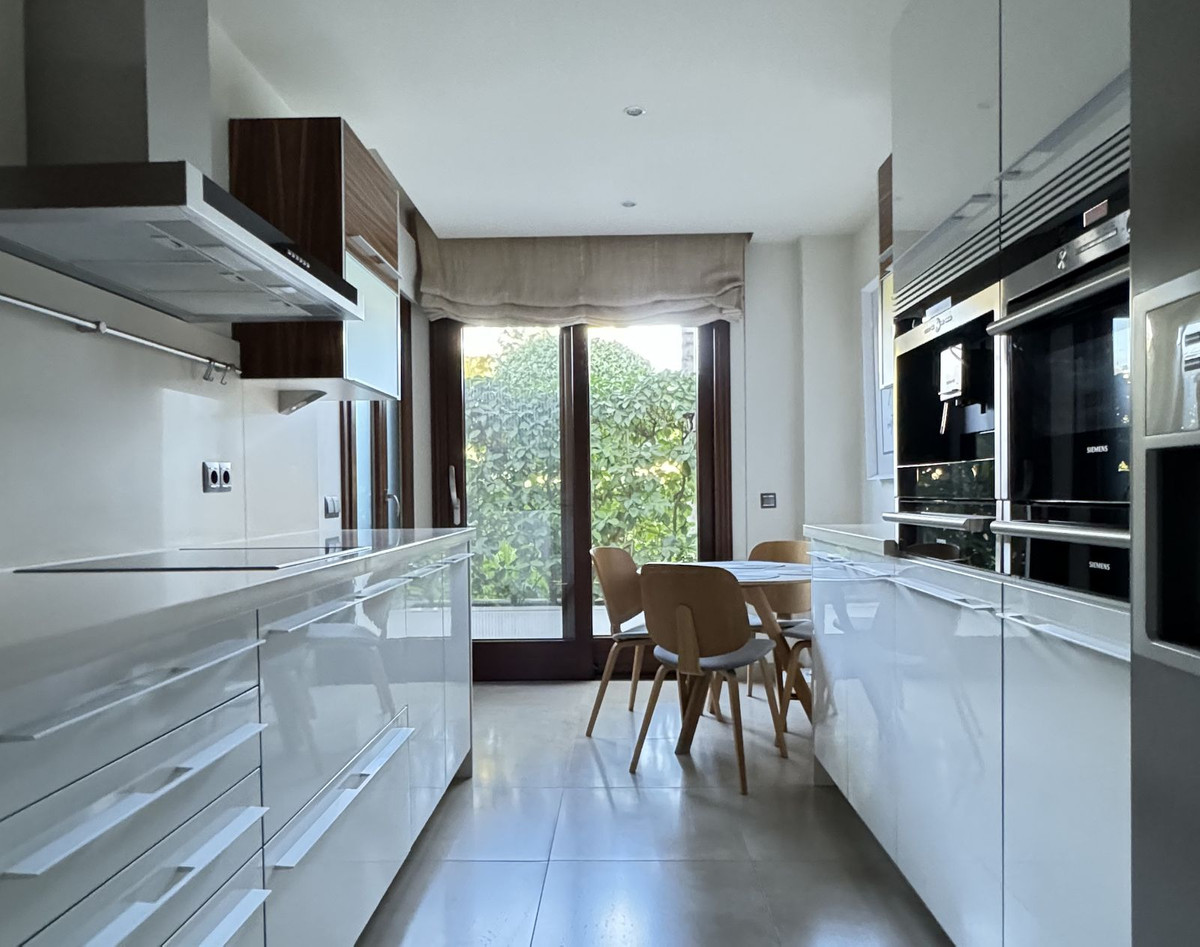 d8bdb0c4cd5026325e5f087cf4793d7f - 9