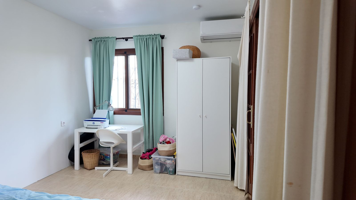 d91fe3a61ce5e3d5d0b22da6c89fe318 - 19