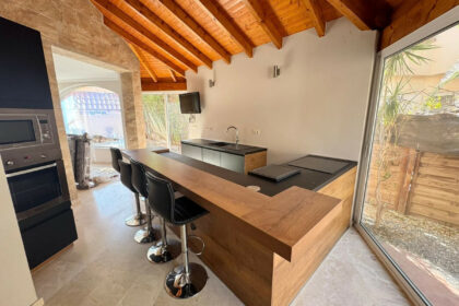 d9a5c450fa03d279c1d3396a8562a175 - 9