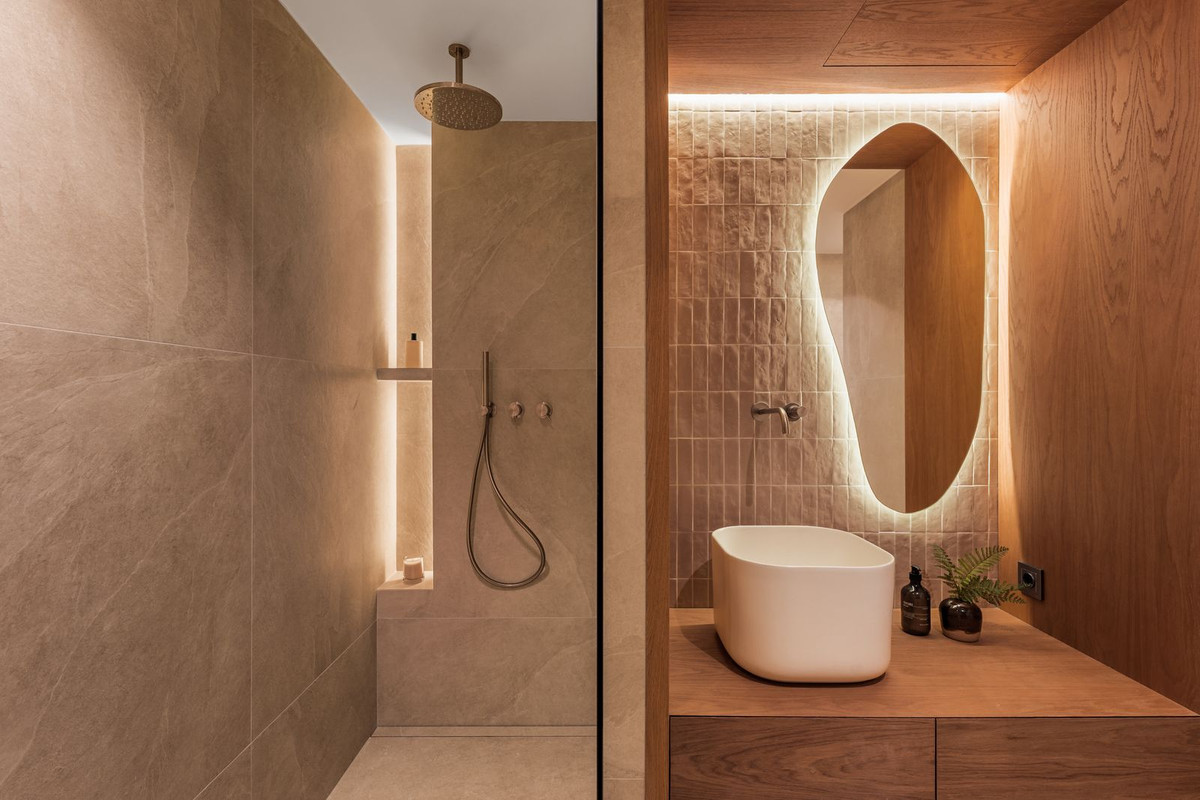 d9be799dd5c15fda62b9ccdd4c9d50f1 - 21