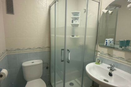 d9ee855e227a4a2288642b22406d1fda - 7