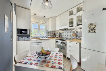 d9fcb78ce06e75fb3285ff2f22001e5e - 12