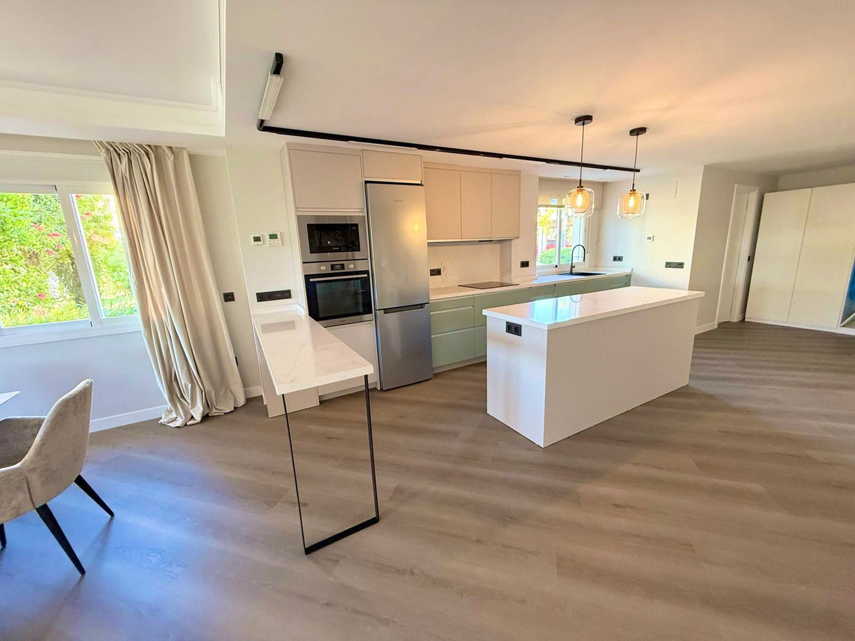 dab58425e7926e35c187f0dde9f2b166 - 3