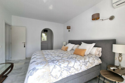 dc055ec8f4ba9d3fdb618cf0d29da8d8 - 12