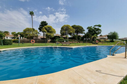 dc055ec8f4ba9d3fdb618cf0d29da8d8 - 19