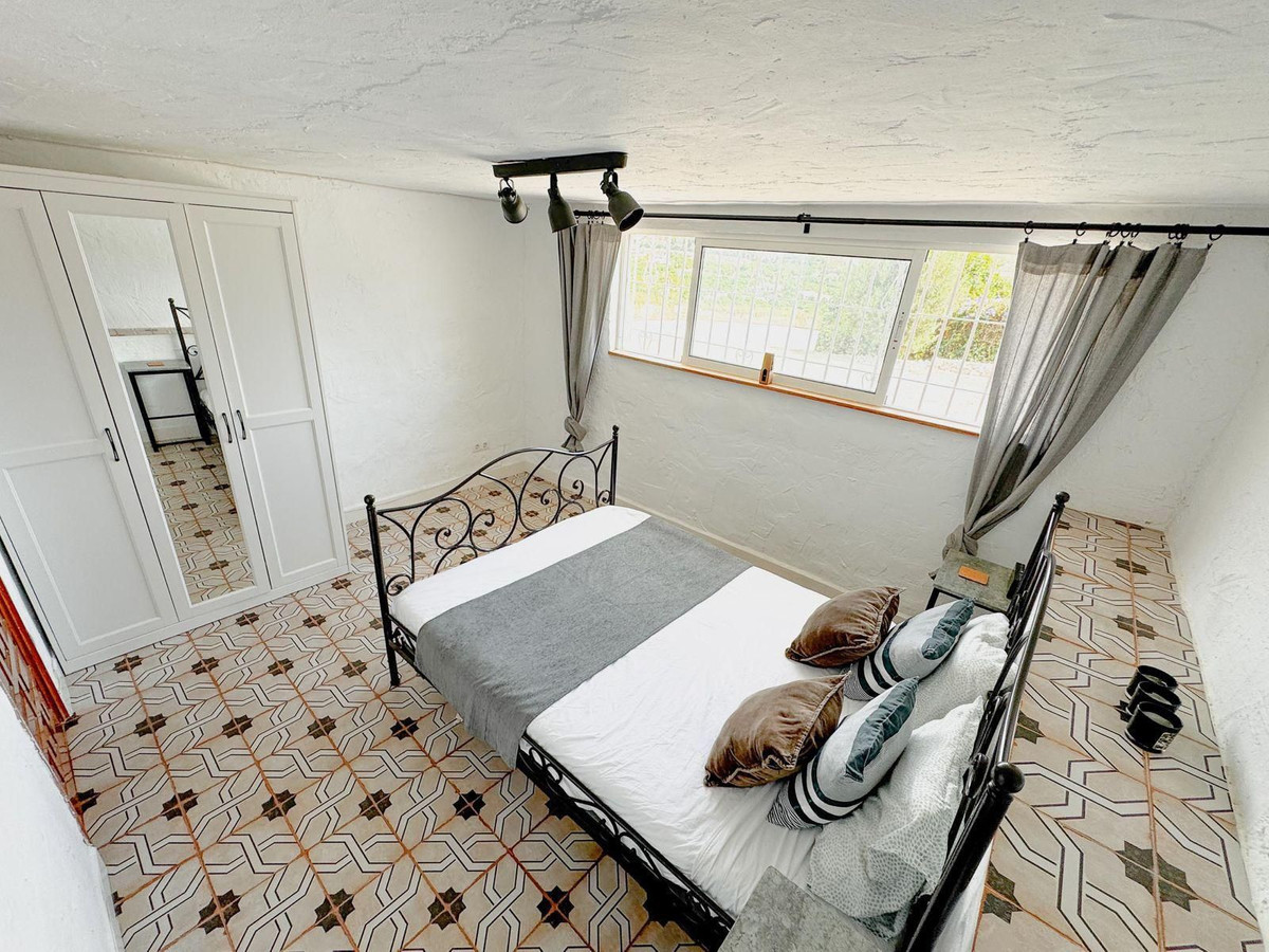 dc6ee3efeb90d1d381b359172e2394d0 - 28