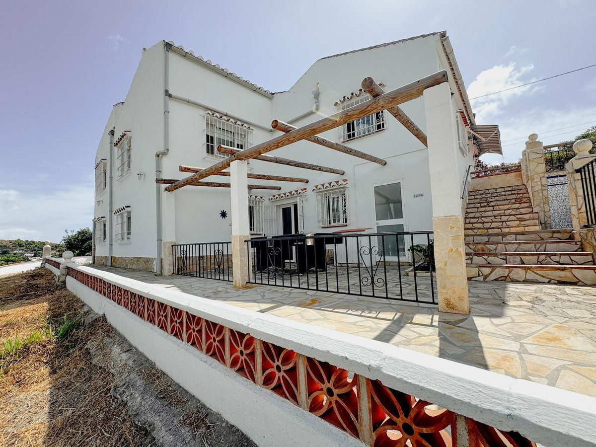 dc6ee3efeb90d1d381b359172e2394d0 - 30