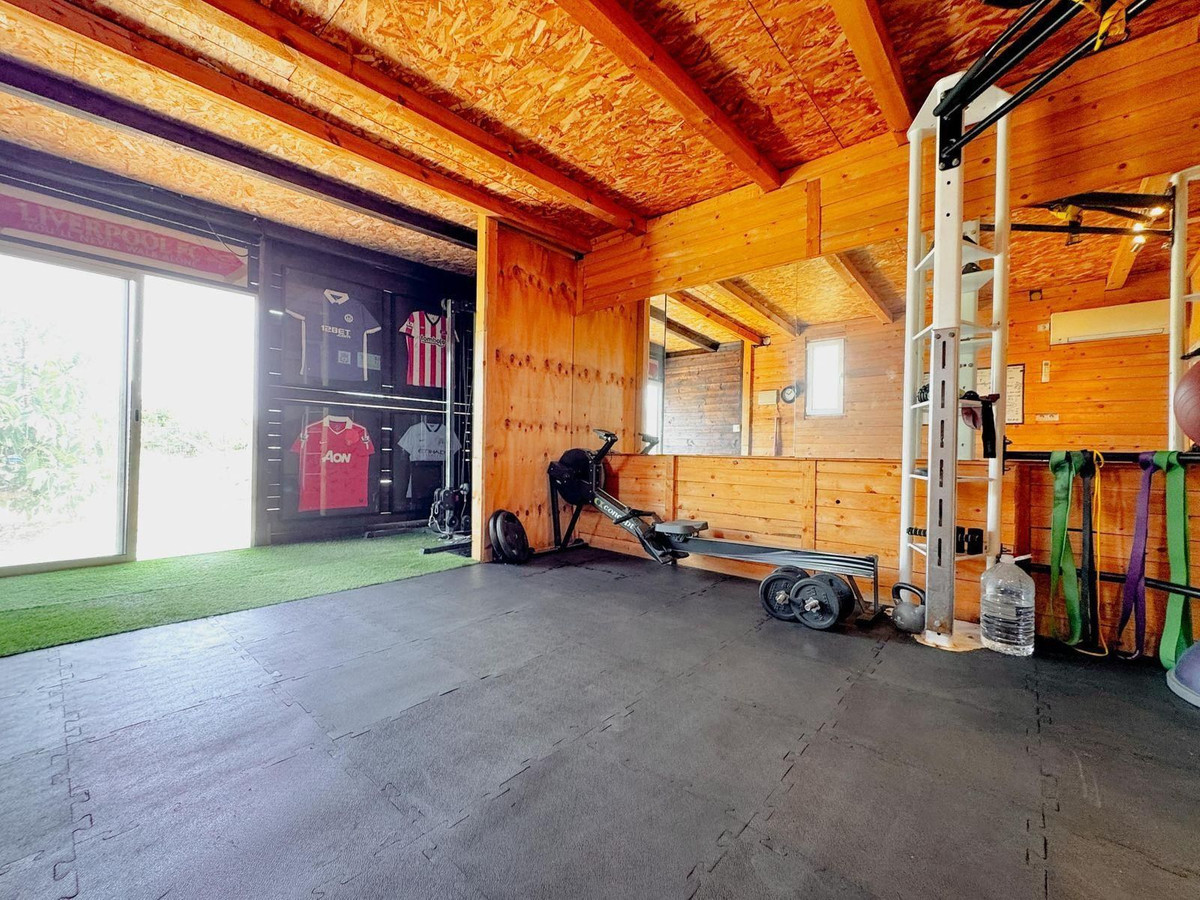 dc6ee3efeb90d1d381b359172e2394d0 - 32