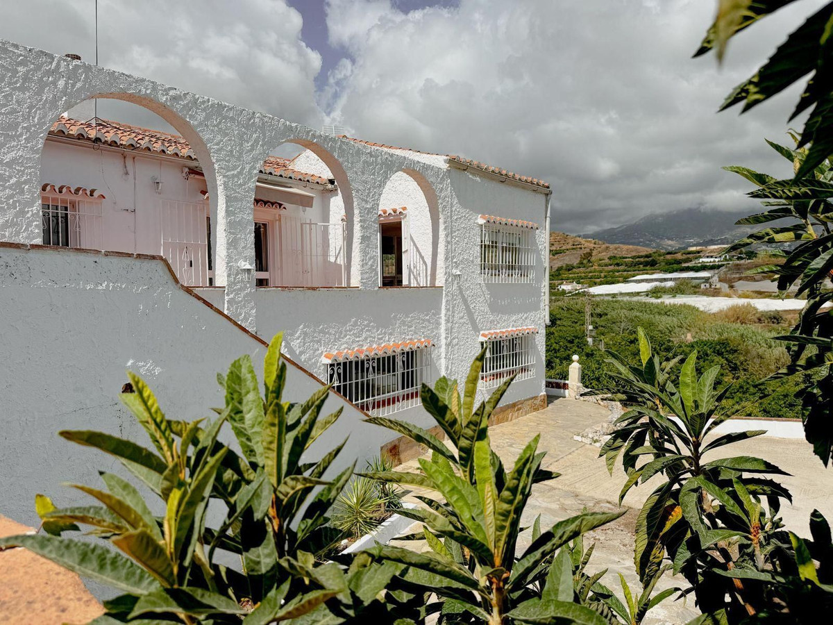 dc6ee3efeb90d1d381b359172e2394d0 - 34