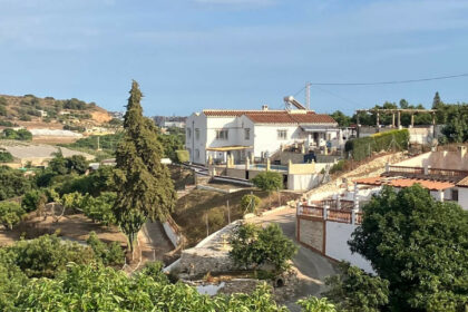 dc6ee3efeb90d1d381b359172e2394d0 - 40