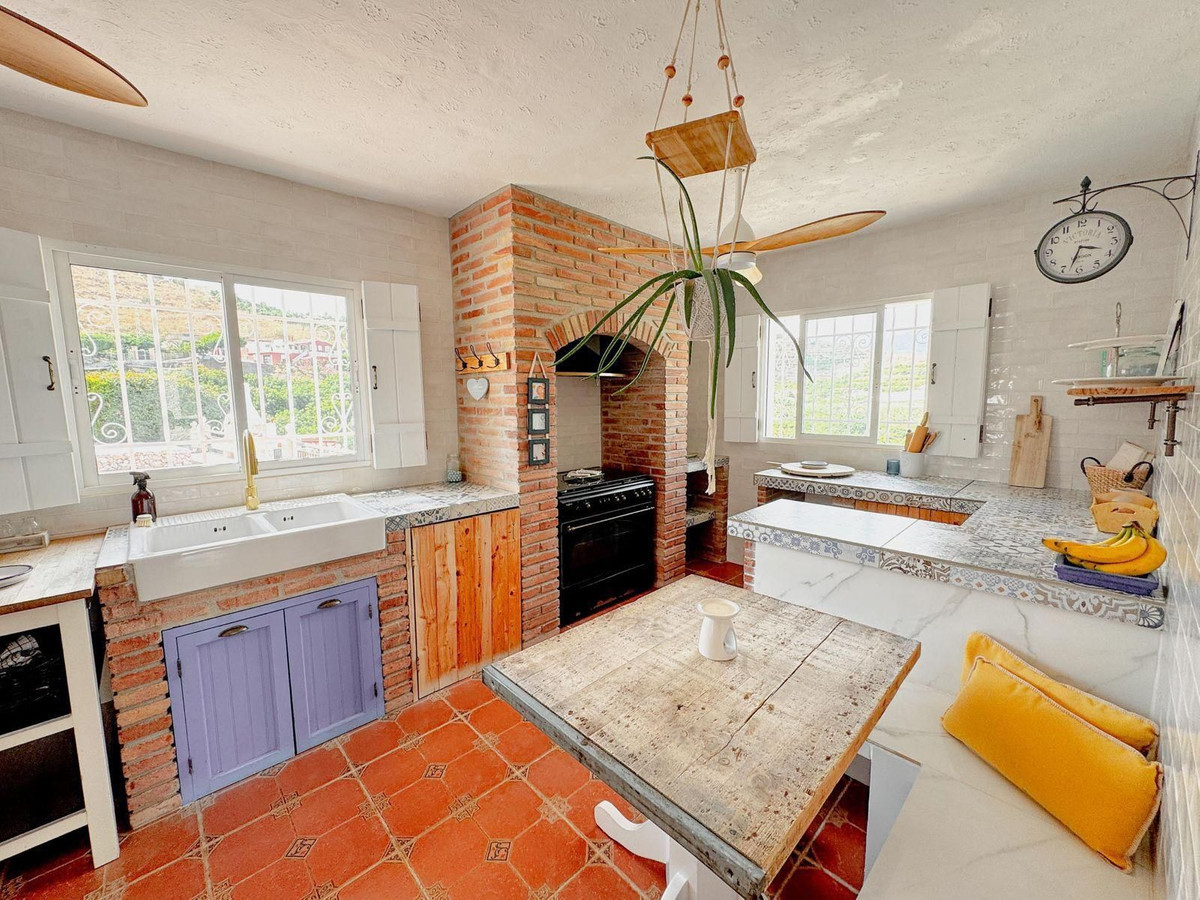 dc6ee3efeb90d1d381b359172e2394d0 - 7