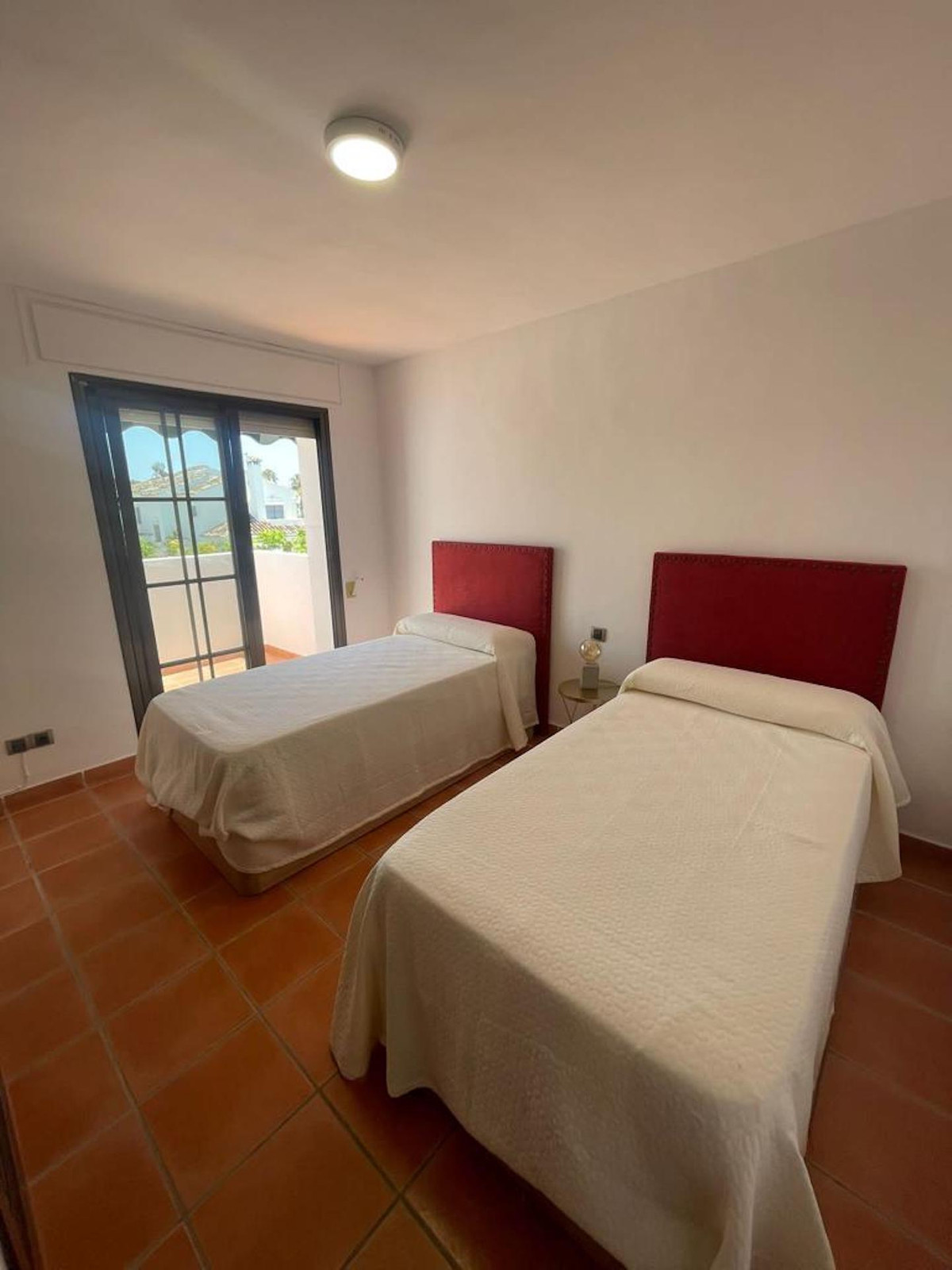 dc901c5ae7d7c2b4b23c4a507b92247f - 5