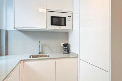 dd78abb5b3008f62d1969a16629955e9 - 12